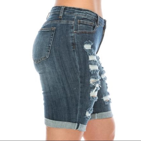 Jean Bermuda Shorts - Picture 3 of 3